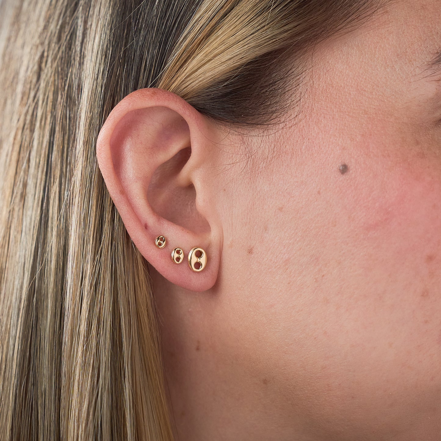 Topos Eslabones en Oro 18k