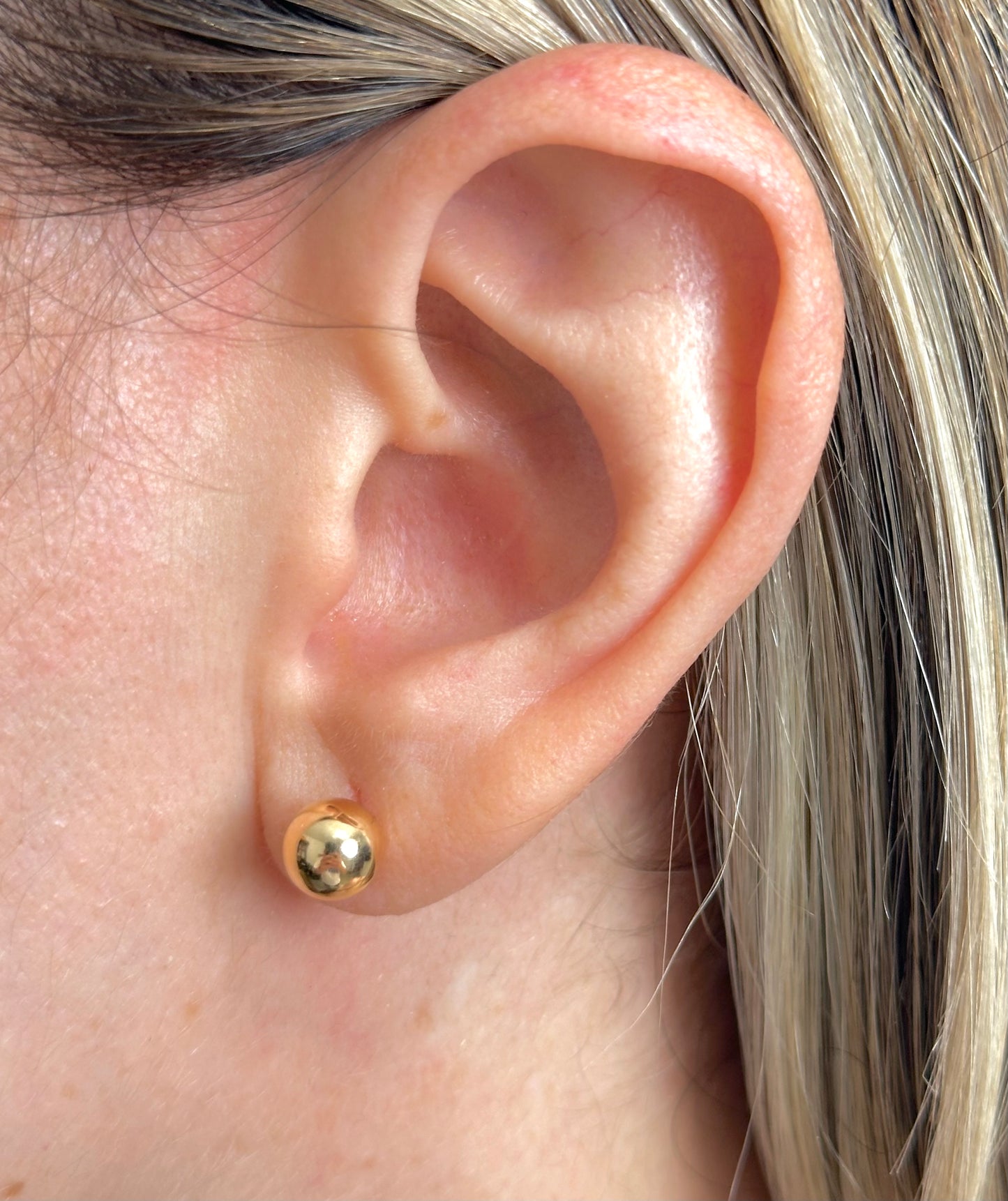 Topo Bola Lisos en Oro 18k