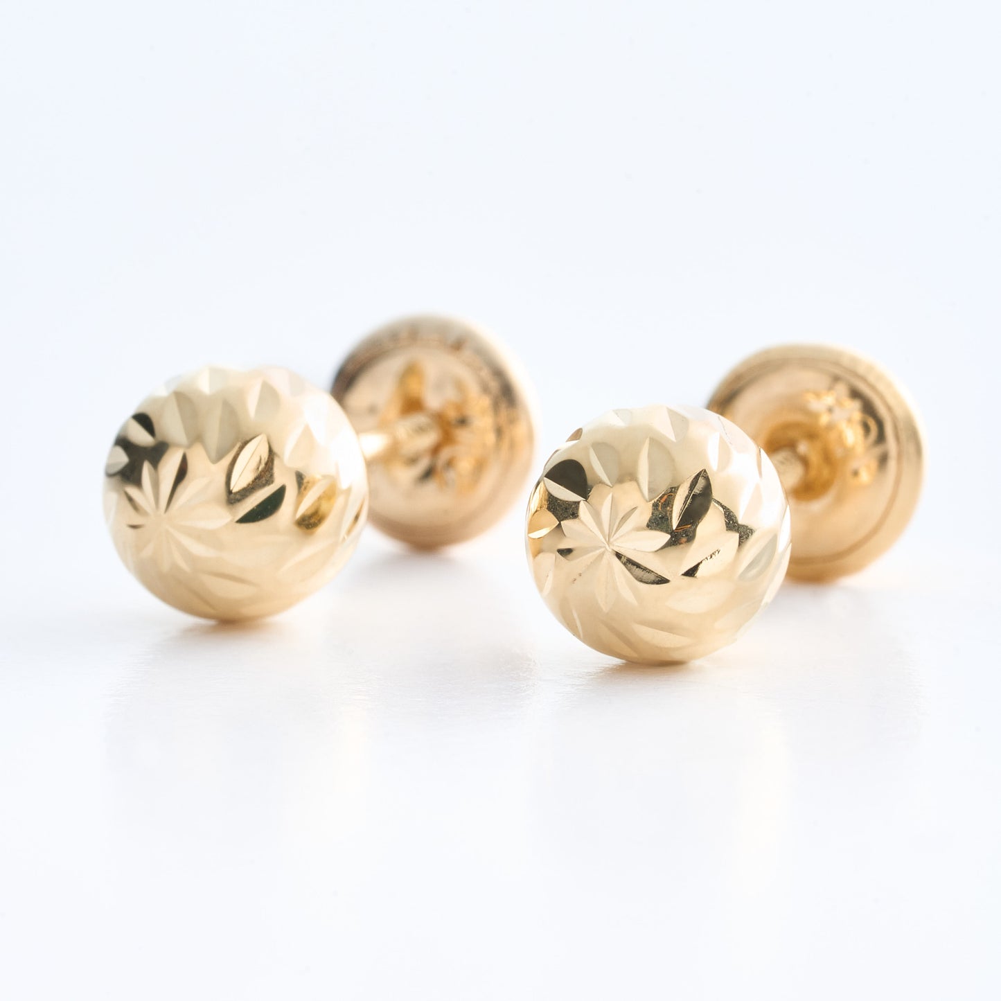 Topo Bola Diamantado en Oro 18k