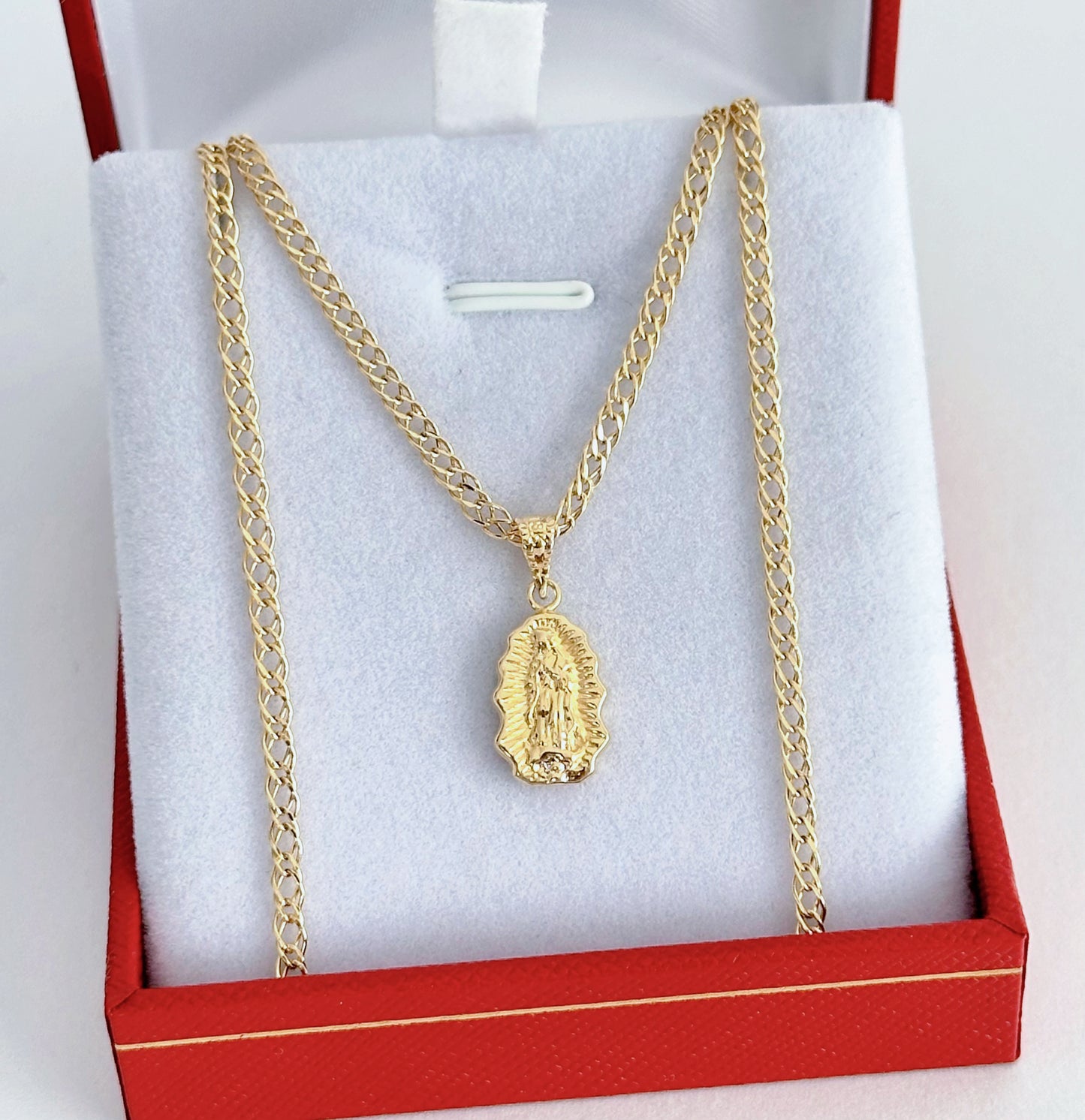 Set Cadena Especial y dije Guadalupe