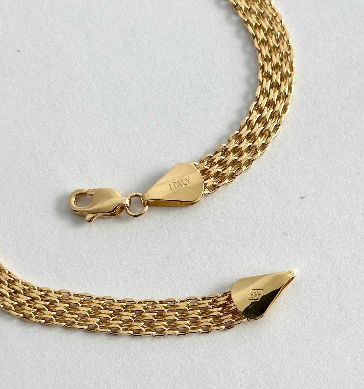 Pulsera Chinesca en Oro 18k